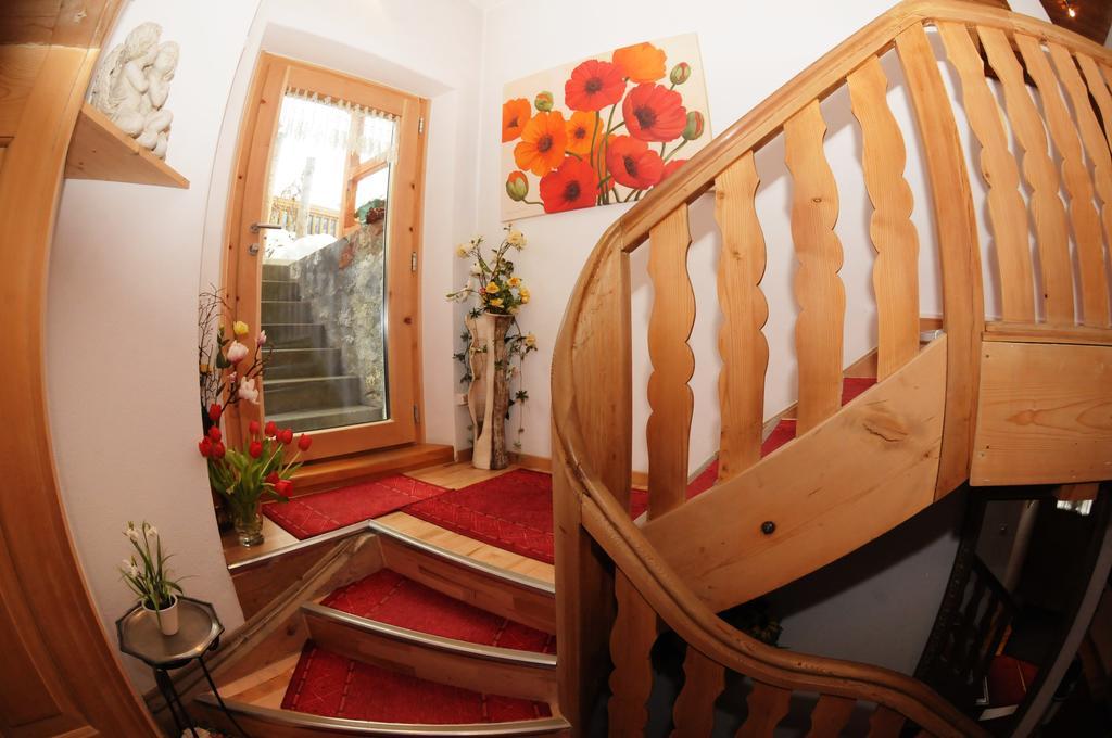 Hotel Chasa Sofia سكول المظهر الخارجي الصورة