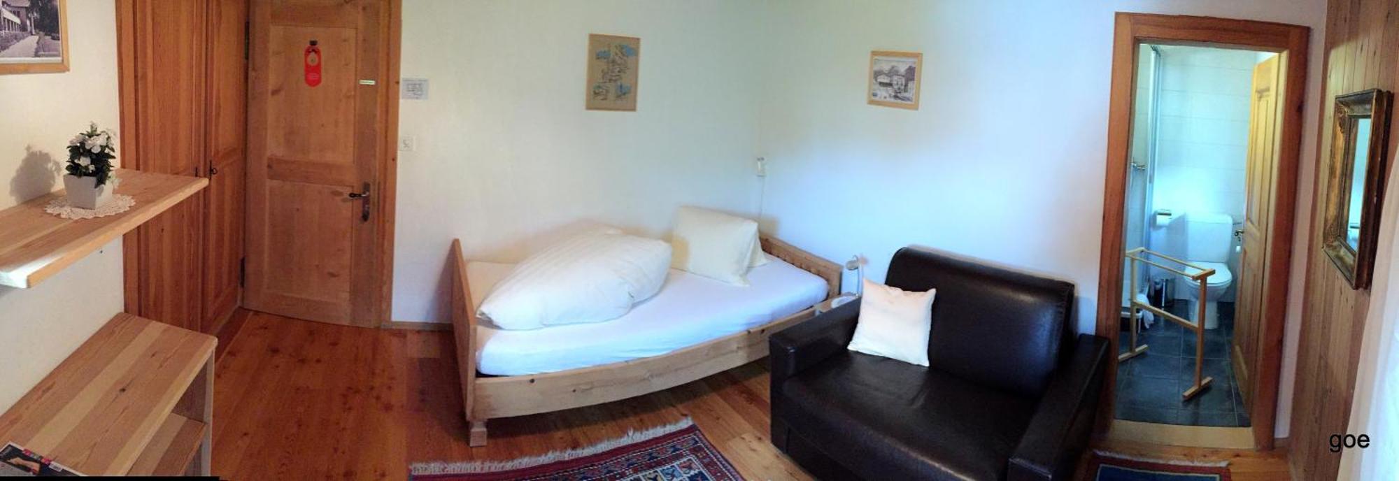 Hotel Chasa Sofia سكول الغرفة الصورة